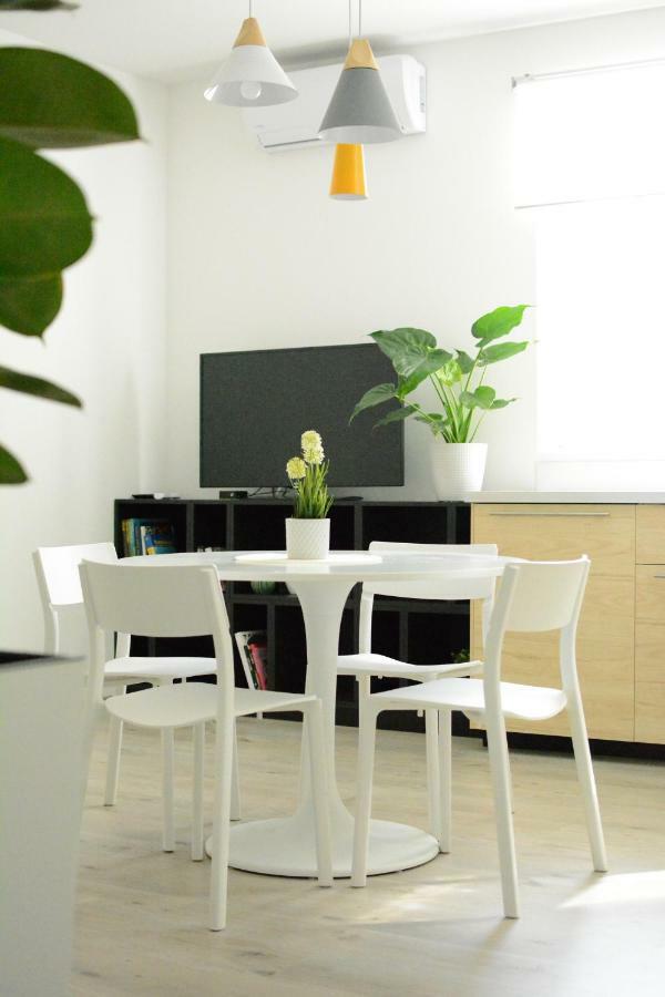 Apartment Fresh - Parking Included イゾラ エクステリア 写真