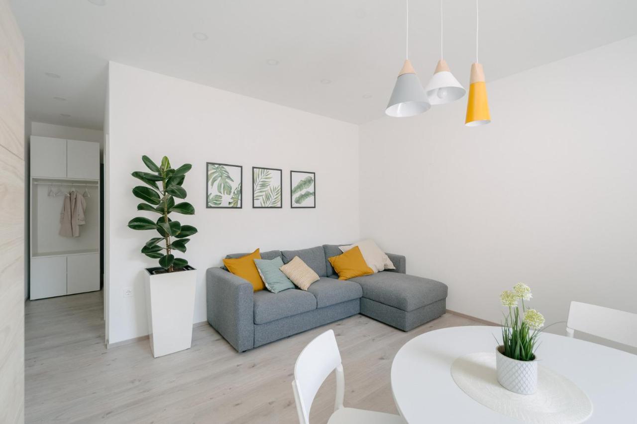Apartment Fresh - Parking Included イゾラ エクステリア 写真